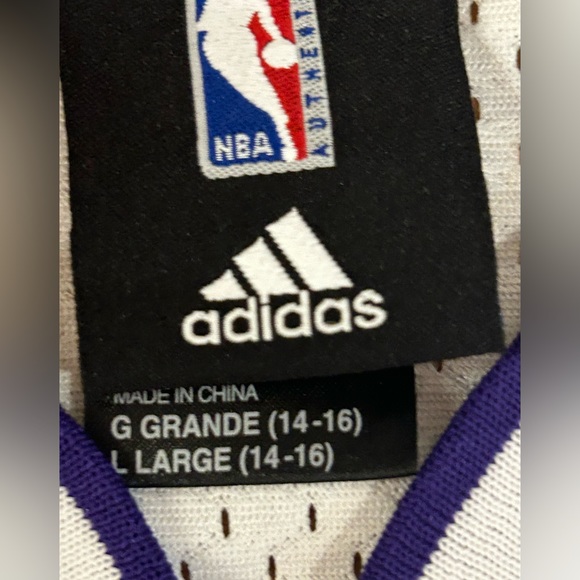 Kobe Bryant Lakers Jersey - Picture 5 of 5